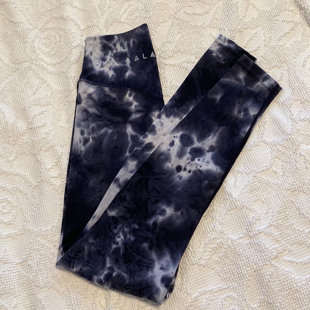 Balance Athletica Atmos cloud pant new!